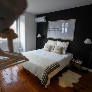 The Saints Suites Bed and breakfast Lisboa