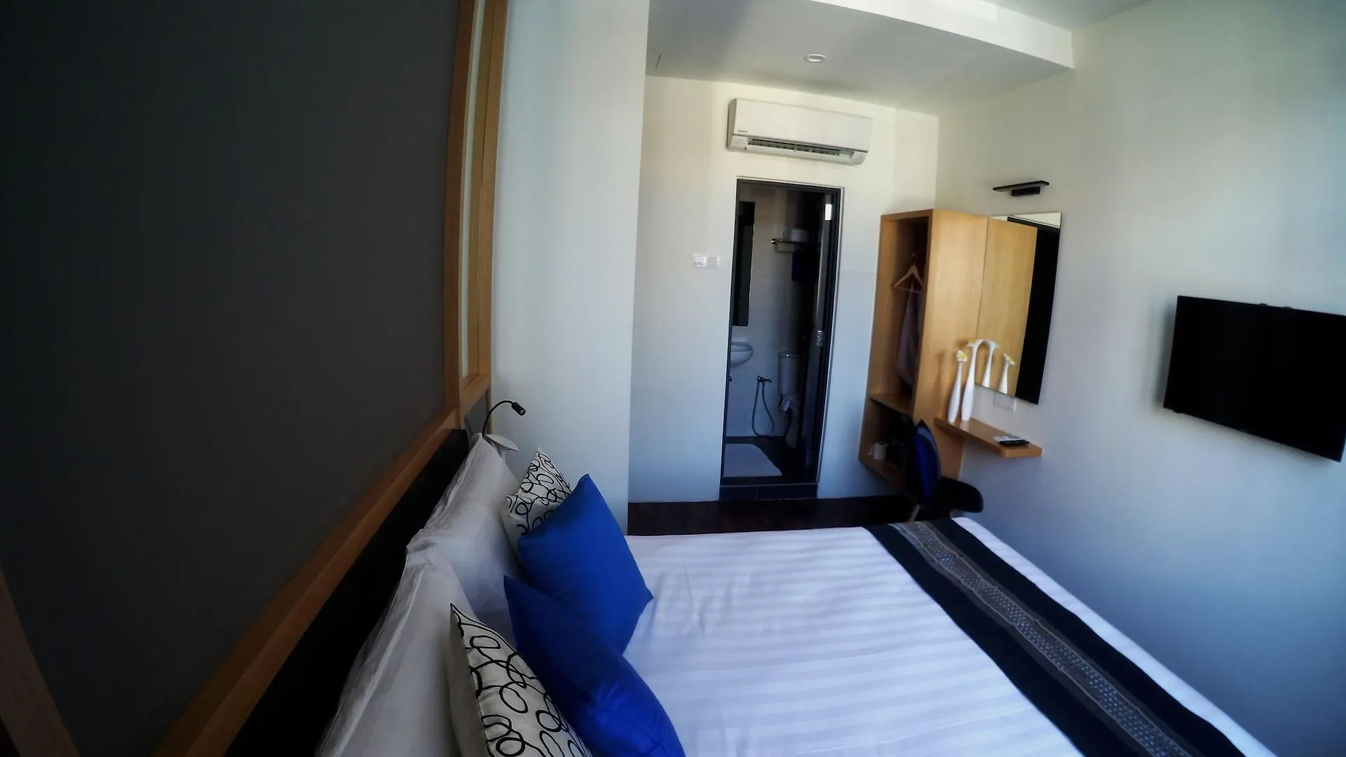 B Street Hotel George Town