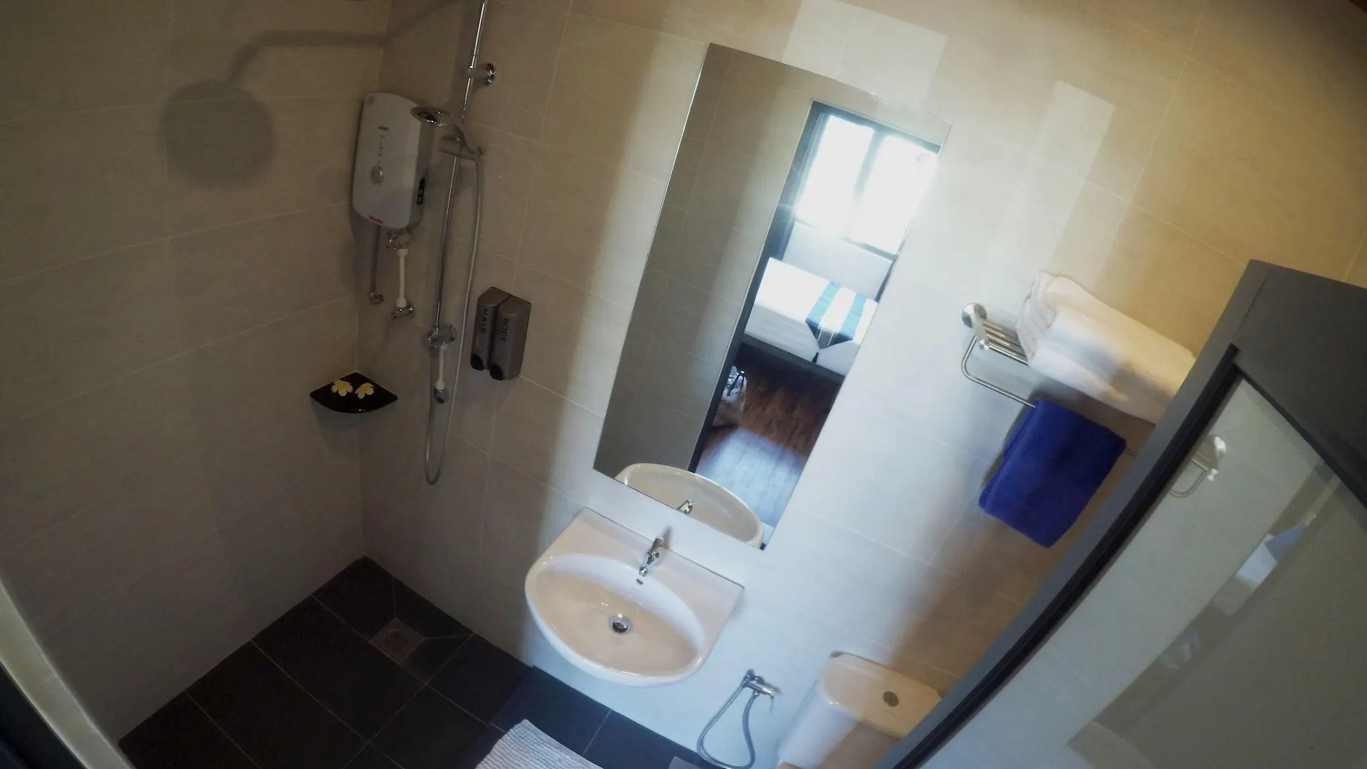 B Street Hotel George Town