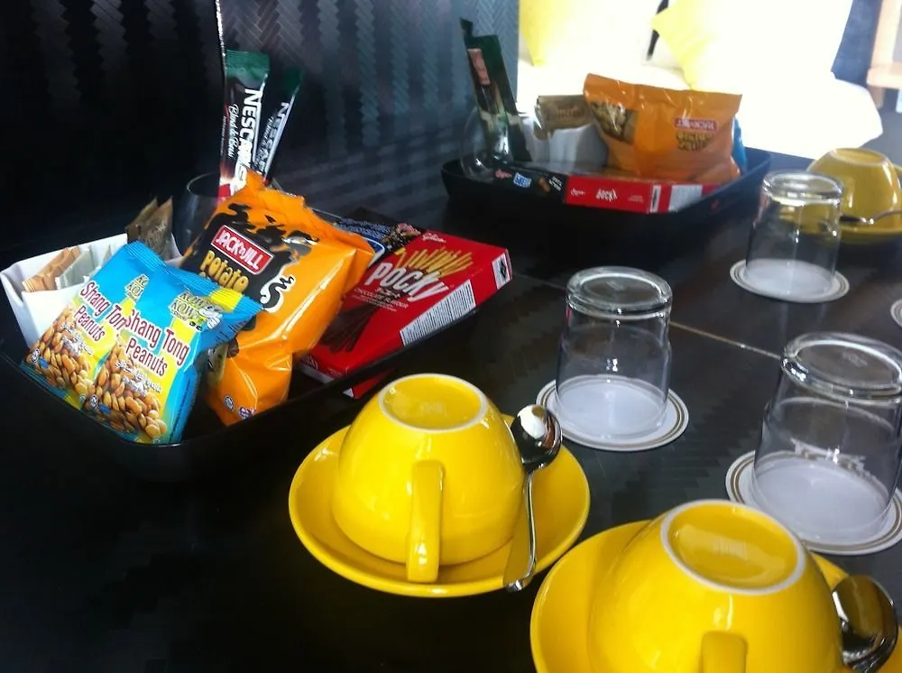 B Street Hotel George Town